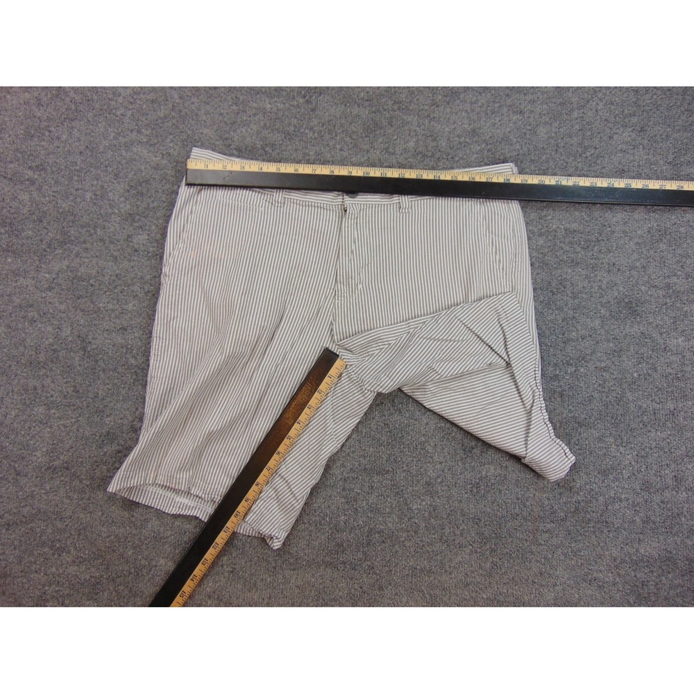 Broletto‎ Shorts Mens 36 Seersucker Gray White Striped Preppy Coastal Summer - Picture 2 of 9